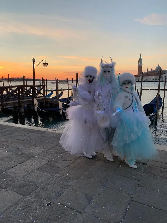 Familly Rooms Venice 0*,