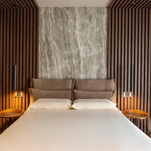  Bed & Breakfast Luci Su Cavour Italia