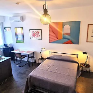  Affittacamere Cecilia House Italia